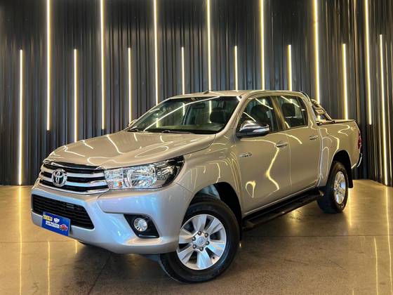 TOYOTA HILUX 2.8 SRV 4X4 CD 16V DIESEL 4P AUTOMÁTICO TOYOTA HILUX 2.8 SRV 4X4 CD 16V DIESEL 4P AUTOMÁTICO